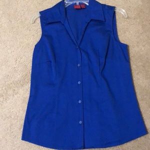 New Women’s shirt, perfect for office, size XS